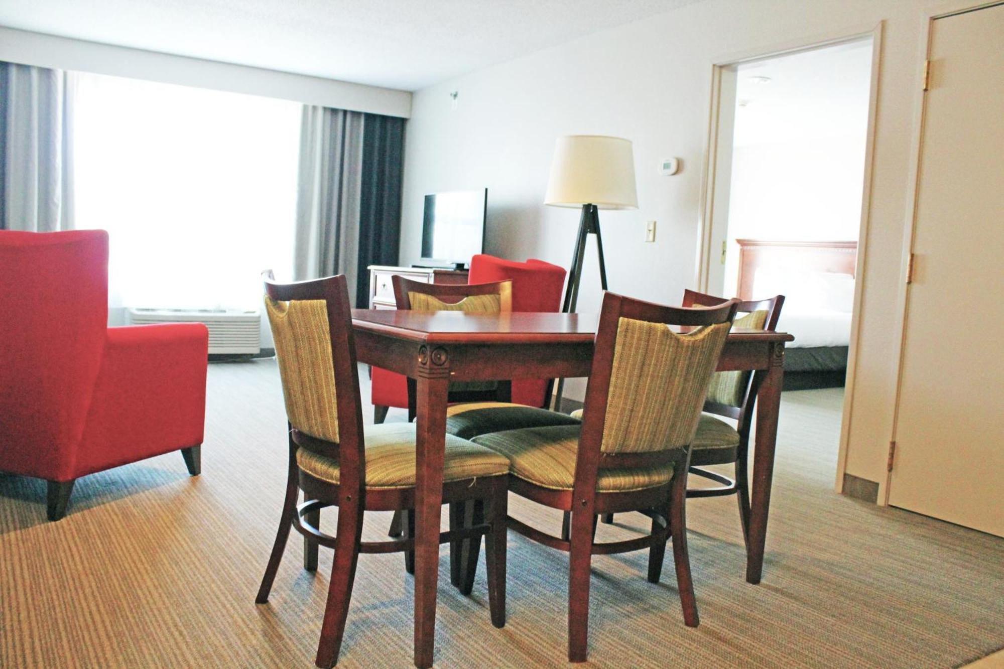 Independence & Hotel 2*